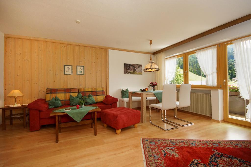 Gaestehaus Schuler Riezlern Chambre photo